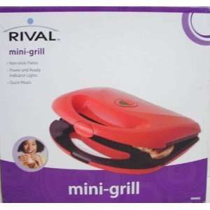RIVAL Mini Grill  Red:  Kitchen & Dining