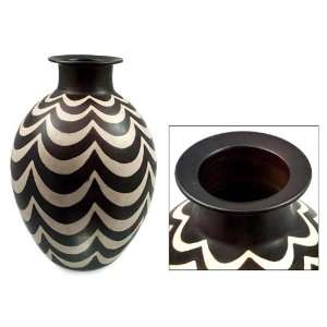  Ceramic vase, Waves Home & Kitchen