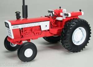 White 2270 Diesel Tractor Wide Front 1:16 SpecCast SCT 405 