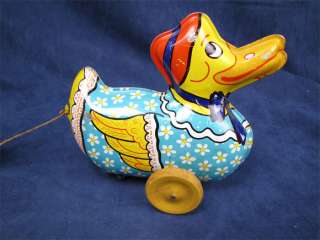 Vintage Wyandotte Wind Up Ducky Ducklings Duck Tin Toy  