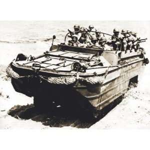    Italeri 1/72 DUKW WWII Amphibious Vehicle Kit: Toys & Games