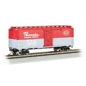  Bachmann N Scale 40 Box Car   New York Central (Pacemaker 