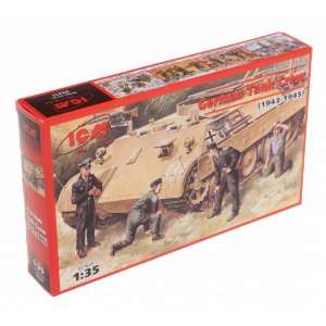    German Tank Crew 1943 1945 (4) 1 35 ICM Models: Toys & Games