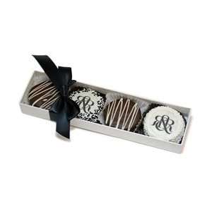 Clear View Box of 4 Oreo Cookies   2 Logo and 2 Dark Chocolate:  