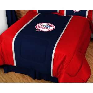   New York Yankees Twin Bed MVP Comforter (66x86): Sports & Outdoors