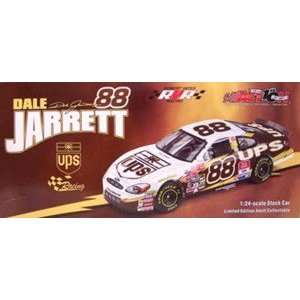  DALE JARRET 2002 UPS 1:24 SCALE DIECAST STOCK CAR BY 