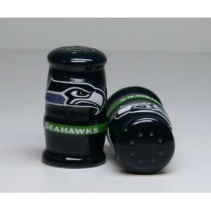  NFL Seattle Seahawks Ceramic Salt n Pepper Shakers Set 
