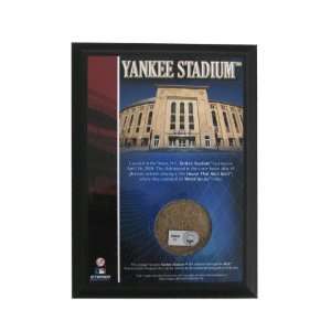  MLB New York Yankees 2009 game used dirt plaque: Sports 