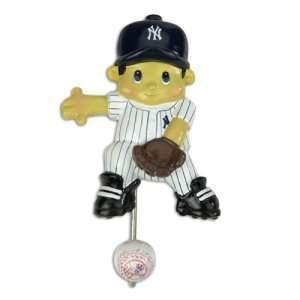  New York Yankees MLB Mascot Wall Hook (7): Sports 