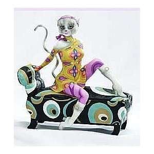   Cat Figurine by Margaret Le Van and Artisan Flair: Home & Kitchen