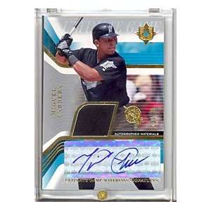  Ultimate Collection Game Materials Signature Card: Sports Collectibles