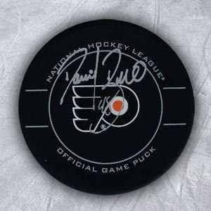 Daniel Briere Philadelphia Flyers Autographed/Hand Signed Official 