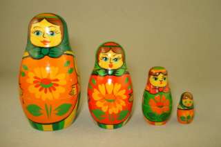 Set of 7 Vintage Russian Nesting Dolls w/ flowers*USSR*  