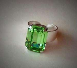 Silver Swarovski green peridot ring fancy octagon stone  