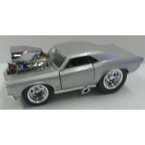  24 Scale Diecast 1966 Pontiac Gto in Color Silver: Toys & Games
