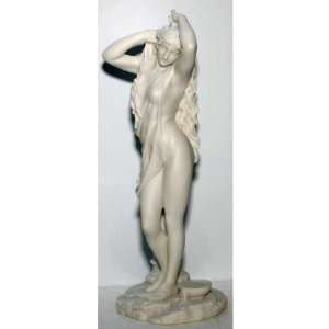  Greek, Roman Statue: Aphrodite: Patio, Lawn & Garden