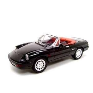  Alfa Romeo Spider 1/18 Scale: Toys & Games