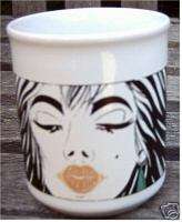 VINTAGE ART DECO 3 DIMENSIONAL LIPS COFFEE TEA MUG CUP  