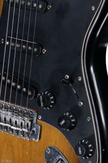   Player Stratocaster Solidbody Electric Guitar Features at a Glance
