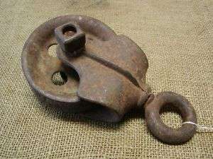 Vintage Cast Iron Pulley > Farm Wheel Antique Old Tools  