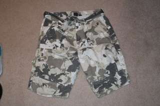 Armani Exchange Mens Camo Shorts Tan White Gray Size 31 AX A/X Belted 