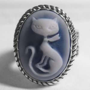  Sterling Silver Cat Cameo Ring (Size 4 Through 24 