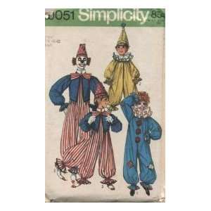  Vintage Simplicity Clown Costume Sewing Pattern #9051 Size 