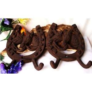  Cast Iron Rusty Colored Horse Shoe SET/2: Home & Kitchen
