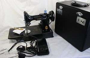 1947 Singer Featherweight 221 Case Manual Attachments Very Nice 