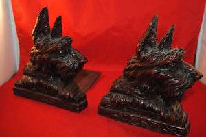 Vintage pair of Scotty SYROCO WOOD Bookends  VG  